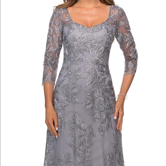 La Femme Formal Gown 3/4 Sleeves Silver Embroidered Mesh A-Line Size 14 NWT - Picture 3 of 13